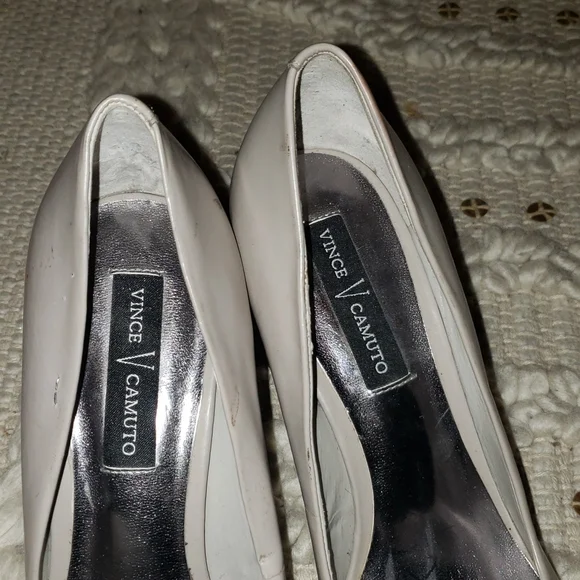 Vince Camuto Gray leather heels shoes size 8.5 - Picture 6 of 12